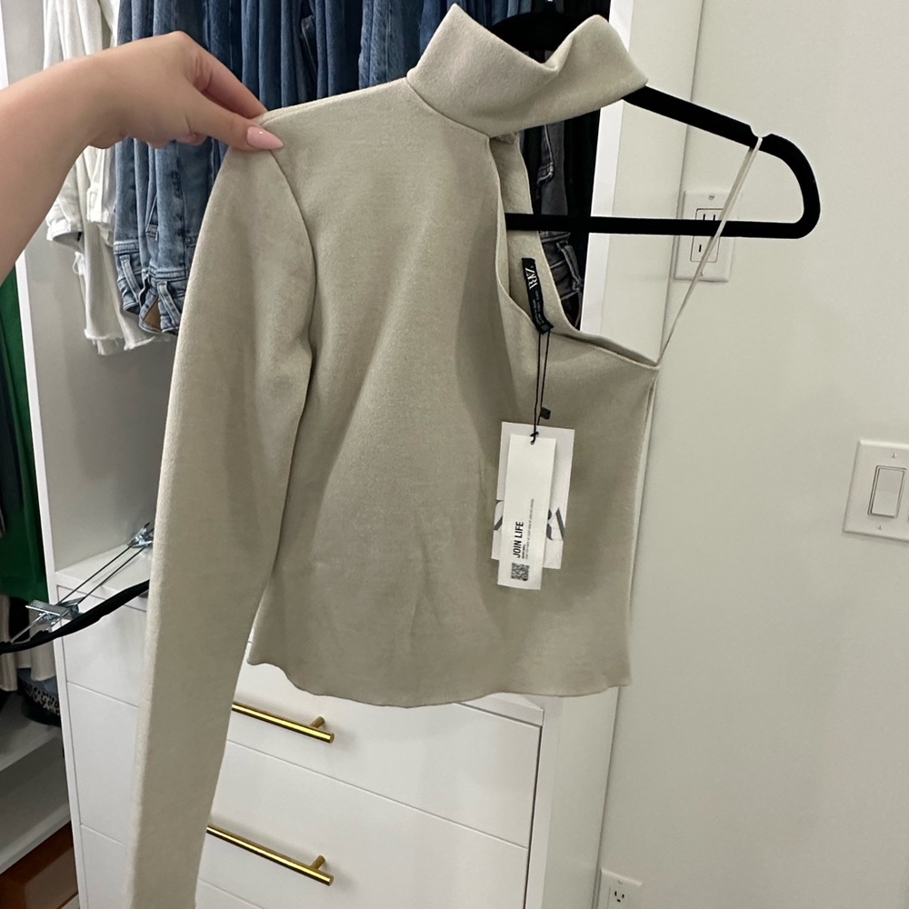 Zara Top
